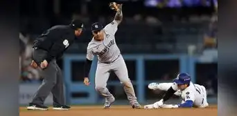 ¡Victoria pírrica! Dodgers vencen 4-2 a los Yankees y lideran la Serie Mundial 2024, pero perderían a Ohtani ¡Victoria pírrica! Dodgers vencen 4-2 a los Yankees y lideran la Serie Mundial 2024, pero perderían a Ohtani