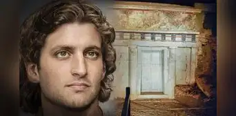 Arqueólogos descubren importantes restos que serían de una túnica sagrada de Alejandro Magno Arqueólogos descubren importantes restos que serían de una túnica sagrada de Alejandro Magno