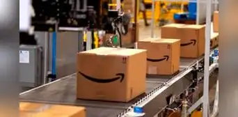 No deberías abrir tus paquetes de Amazon en la cama o mesa: esta repartidora explica por qué