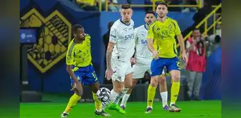 Al Nassr, con Cristiano Ronaldo, empató contra Al Hilal en el clásico de la liga saudí Al Nassr, con Cristiano Ronaldo, empató contra Al Hilal en el clásico de la liga saudí