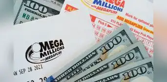 Latino en Estados Unidos gana US$1 millón en la lotería y parte del dinero lo dona a escuelas en Nueva York Latino en Estados Unidos gana US$1 millón en la lotería y parte del dinero lo dona a escuelas en Nueva York