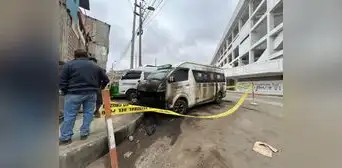 Extorsionadores incendian dos combis y balean un bus en Lima Extorsionadores incendian dos combis y balean un bus en Lima