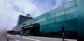 Huelga de controladores aéreos provoca retrasos en el Aeropuerto Jorge Chávez: pasajeros varados tras cancelación de vuelos