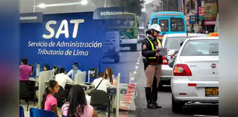 ¿Te pasaste la luz roja? Consulta en SAT si la papeleta M 17 tiene descuento