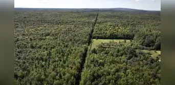 Así es la frontera más larga del mundo entre 2 países: no tiene vallas y supera a la de Argentina con Chile Así es la frontera más larga del mundo entre 2 países: no tiene vallas y supera a la de Argentina con Chile