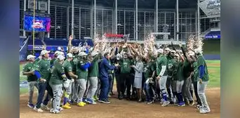 ¡Se coronan en Miami! Navegantes del Magallanes venció 4-3 a Criollos de Caguas y es campeón del Choque de Gigantes ¡Se coronan en Miami! Navegantes del Magallanes venció 4-3 a Criollos de Caguas y es campeón del Choque de Gigantes