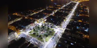 Profunda amistad entre China y Perú brilla en miríadas de luces centelleantes.