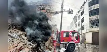 Cierran por dos semanas zonas afectadas por incendio en el Cercado de Lima Cierran por dos semanas zonas afectadas por incendio en el Cercado de Lima