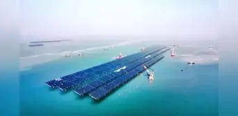 China inaugura la planta solar más grande del mundo en mar abierto: megaproyecto abastecerá de electricidad a 2,6 millones China inaugura la planta solar más grande del mundo en mar abierto: megaproyecto abastecerá de electricidad a 2,6 millones