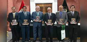 UCSM presentó libro “Motivaciones Constitucionales” que recoge aportes para fortalecer el Estado de derecho en el Perú UCSM presentó libro “Motivaciones Constitucionales” que recoge aportes para fortalecer el Estado de derecho en el Perú