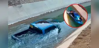 Chofer y copiloto sobreviven a caída de camioneta en canal de regadío de obra estatal en La Libertad Chofer y copiloto sobreviven a caída de camioneta en canal de regadío de obra estatal en La Libertad