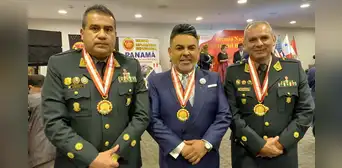 Andrés Hurtado: General PNP que aparece con Chibolín en viaje a Panamá es ascendido a teniente general por Dina Boluarte Andrés Hurtado: General PNP que aparece con Chibolín en viaje a Panamá es ascendido a teniente general por Dina Boluarte