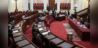 Comisión de Constitución del Congreso aprueba el financiamiento privado para partidos políticos