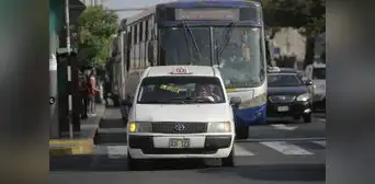 Dictamen que legaliza a autos colectivos en Lima y Callao ya está en el Pleno del Congreso