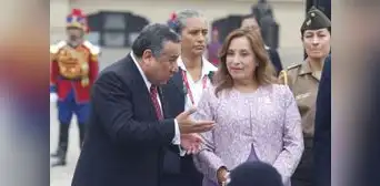 Dina Boluarte hizo un desaire a los empresarios en la clausura de la CADE 2024 Dina Boluarte hizo un desaire a los empresarios en la clausura de la CADE 2024