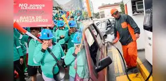 Grifos en Arequipa se quedan sin GLP por bloqueo de mineros en la carretera Panamericana Sur