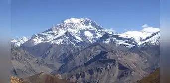 El desierto frío de Sudamérica que conecta 4 países y posee la montaña más alta del mundo después del Himalaya