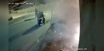 Extorsionadores lanzan explosivo a casa de comerciante en Carabayllo: "Dicen que no van a parar y que va a ser peor" Extorsionadores lanzan explosivo a casa de comerciante en Carabayllo: "Dicen que no van a parar y que va a ser peor"
