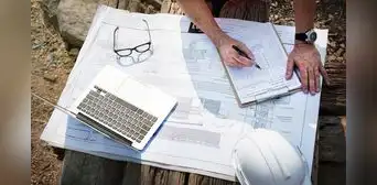 ¿Quieres construir tu casa y no sabes por dónde empezar? Estos son los pasos esenciales a seguir ¿Quieres construir tu casa y no sabes por dónde empezar? Estos son los pasos esenciales a seguir