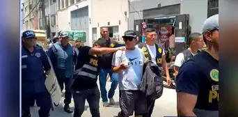 Delincuentes lotizan espacios en Mesa Redonda y cobran cupo de hasta S/400 semanales a ambulantes Delincuentes lotizan espacios en Mesa Redonda y cobran cupo de hasta S/400 semanales a ambulantes