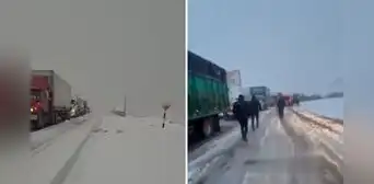 Carretera Central bloqueada: fuerte nevada en Ticlio deja cientos de vehículos varados Carretera Central bloqueada: fuerte nevada en Ticlio deja cientos de vehículos varados