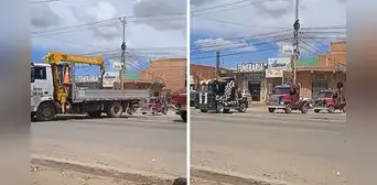 Captan a ‘mamá’ camión junto a sus ‘crías’ y usuarios bromean: “Todos son de papá diferente” Captan a ‘mamá’ camión junto a sus ‘crías’ y usuarios bromean: “Todos son de papá diferente”