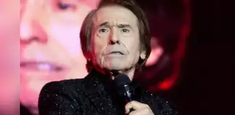 Raphael, cantante español, es hospitalizado de emergencia tras padecer problema cerebrovascular Raphael, cantante español, es hospitalizado de emergencia tras padecer problema cerebrovascular