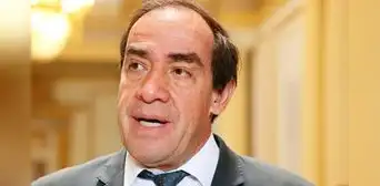 Yonhy Lescano sobre el Congreso: "Estamos en manos de redes delincuenciales que tomaron el Estado" Yonhy Lescano sobre el Congreso: "Estamos en manos de redes delincuenciales que tomaron el Estado"