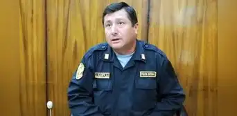 Ministro Juan Santiváñez asciende a oficial PNP involucrado en la represión policial de las protestas en Juliaca Ministro Juan Santiváñez asciende a oficial PNP involucrado en la represión policial de las protestas en Juliaca