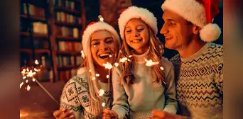 60 Frases de Navidad para enviar el 24 y 25 de diciembre: mensajes y deseos cortos para desear Feliz Navidad 60 Frases de Navidad para enviar el 24 y 25 de diciembre: mensajes y deseos cortos para desear Feliz Navidad