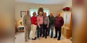 Hombre tuvo emotivo reencuentro con su familia biológica tras 75 años de ser adoptado: "Milagro de Navidad". Hombre tuvo emotivo reencuentro con su familia biológica tras 75 años de ser adoptado: "Milagro de Navidad".