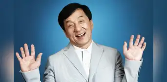 Jackie Chan revela que no dejará nada de su fortuna a su hijo: “Si él es capaz, podrá hacer su propio dinero” Jackie Chan revela que no dejará nada de su fortuna a su hijo: “Si él es capaz, podrá hacer su propio dinero”