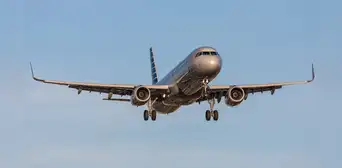Hallan un cuerpo sin vida atrapado en la llanta de un avión de United Airlines que aterrizó en Hawái Hallan un cuerpo sin vida atrapado en la llanta de un avión de United Airlines que aterrizó en Hawái