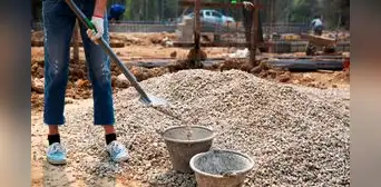 ¿Qué materiales usar para evitar que el salitre dañe la construcción?