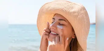 ¿Cómo proteger tu piel del sol en el verano 2025? Aquí tienes 5 tips para cuidarla y evitar enfermedades ¿Cómo proteger tu piel del sol en el verano 2025? Aquí tienes 5 tips para cuidarla y evitar enfermedades
