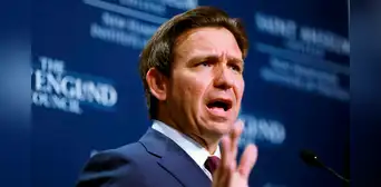 Florida cambia las licencias profesionales con Ley Ron DeSantis: nueva medida promete ampliar oportunidades laborales en EE. UU. Florida cambia las licencias profesionales con Ley Ron DeSantis: nueva medida promete ampliar oportunidades laborales en EE. UU.
