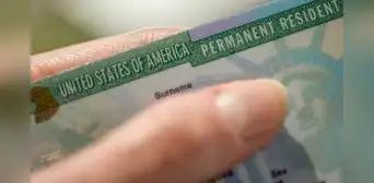 Green Card 2025: los "inmigrantes especiales" que podrán obtener la residencia permanente en Estados Unidos Green Card 2025: los "inmigrantes especiales" que podrán obtener la residencia permanente en Estados Unidos