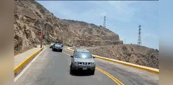 ¿Qué debes hacer si tu carro se malogra en plena carretera? ¿Qué debes hacer si tu carro se malogra en plena carretera?