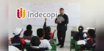 Indecopi aclara si los colegios en Perú pueden prohibir la matrícula a un estudiante por deudas en 2025