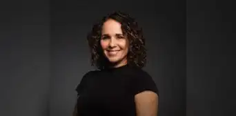 Érika Villalobos en un obra teatral para el debate Érika Villalobos en un obra teatral para el debate