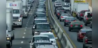 Las 5 ciudades de Estados Unidos donde manejan lento por tener el peor tráfico, según último informe de TomTom