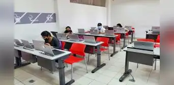 ¿Quieres estudiar una carrera técnica y no tienes dinero? Conoce los requisitos para obtener una beca ¿Quieres estudiar una carrera técnica y no tienes dinero? Conoce los requisitos para obtener una beca