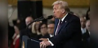 Donald Trump advierte que deportará a "millones y millones" de inmigrantes indocumentados en Estados Unidos