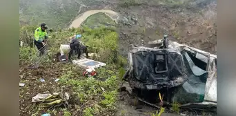 Médico serumista fallece tras despiste de ambulancia en Huancavelica: cayó a un abismo de 300 metros Médico serumista fallece tras despiste de ambulancia en Huancavelica: cayó a un abismo de 300 metros