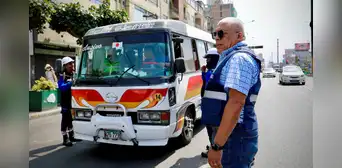 Inician operativos contra el transporte informal en Surquillo: detienen a cúster con casi S/900.000 en multas Inician operativos contra el transporte informal en Surquillo: detienen a cúster con casi S/900.000 en multas
