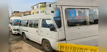 Extorsionadores disparan contra paradero de combis en El Agustino y dejan amenaza: "No andamos con bromas"