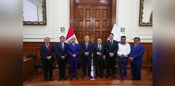 Gobernador Pulgar pide mayor presupuesto y políticas descentralizadas en reunión con el premier