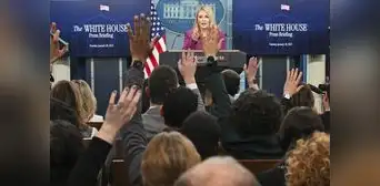 La Casa Blanca confirma que influencers y podcasters tendrán acceso a la sala de prensa oficina de Estados Unidos La Casa Blanca confirma que influencers y podcasters tendrán acceso a la sala de prensa oficina de Estados Unidos