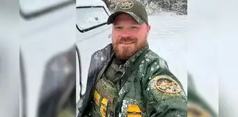 Una mujer de Washington enfrenta cargos por el asesinato de un agente fronterizo en EE. UU. Una mujer de Washington enfrenta cargos por el asesinato de un agente fronterizo en EE. UU.