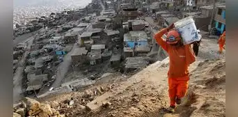 MEF estima que la pobreza en Perú habría bajado al 27% en 2024